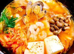 サッポロ一番ごま味で☆餅入りスンドゥブ-レシピのメイン写真