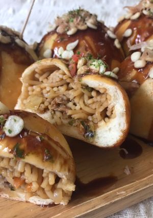 関西人もびっくり仰天！！たこ焼きそばパン-レシピのメイン写真