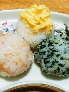 犬ご飯 3色おむすび-レシピのメイン写真