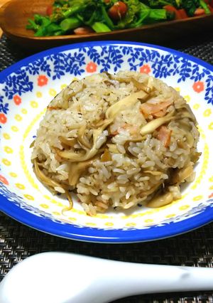 舞茸とベーコンのピリうま炒飯-レシピのメイン写真