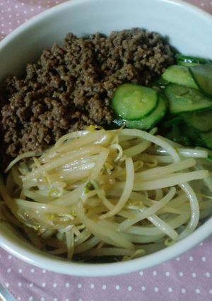 焼肉のたれでﾐﾝﾁの焼肉丼。-レシピのメイン写真