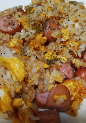 卵ウインナ♪チャーハン-レシピのメイン写真