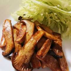 รูปของ えりんぎの焼きそばソース炒め☆簡単お弁当
