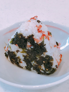 カリカリベーコンと韓国のりのおにぎり-レシピのメイン写真