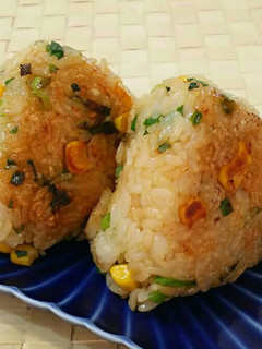 サッポロ一番みそラーメン焼きおにぎり★-レシピのメイン写真
