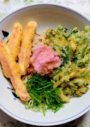 大晦日年越し蕎麦!カニカマ春菊天ぷら蕎麦-レシピのメイン写真
