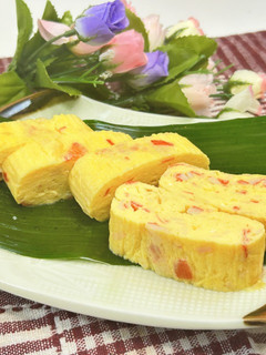 彩りも味も絶品😋カニカマだし巻き卵🦀🥚-レシピのメイン写真
