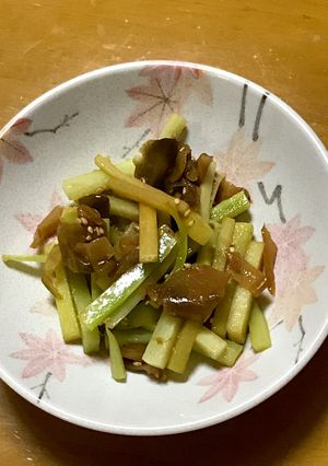 ブロッコリーの茎の搾菜炒め-レシピのメイン写真