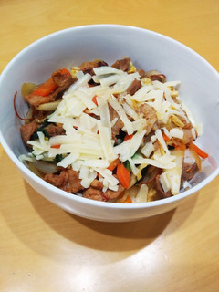 コストコの豚肉プルコギで丼-レシピのメイン写真