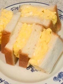 ふわふわだし巻き風卵サンドイッチ-レシピのメイン写真