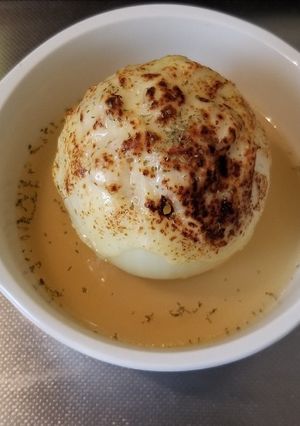 まるごと玉ねぎのあっさりコンソメグラタン-レシピのメイン写真