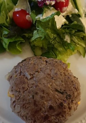 つなぎなしで低糖質チーズinハンバーグ☆-レシピのメイン写真