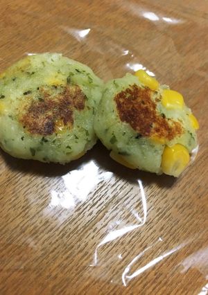 離乳食完了期★じゃがいもとコーンのおやき-レシピのメイン写真