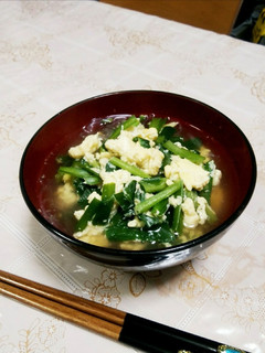ニラたっぷり!春雨とフワフワ卵のスープ-レシピのメイン写真
