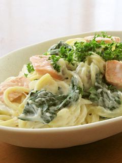 鮭とほうれん草のクリームパスタ-レシピのメイン写真
