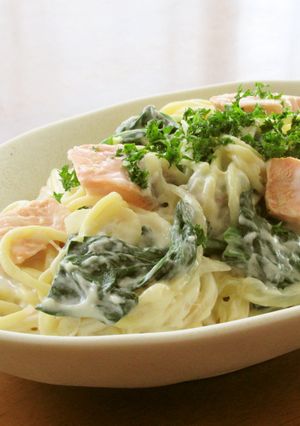 鮭とほうれん草のクリームパスタ-レシピのメイン写真
