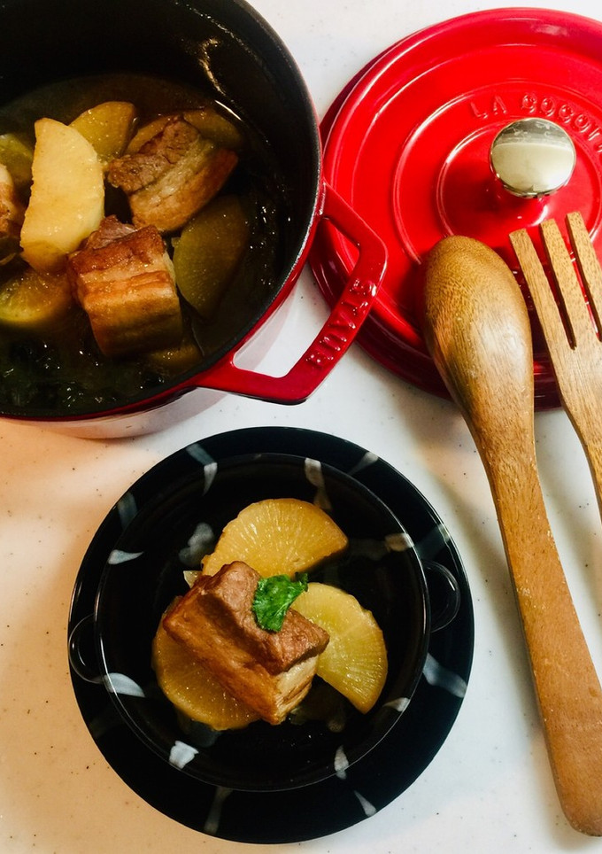 ストウブ鍋☆しみしみ大根と豚の角煮♪-レシピのメイン写真