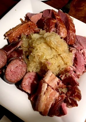 燻製肉とザワークラウトの煮込み-レシピのメイン写真