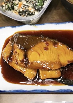 鰤の煮付け*甘めの母の味♡-レシピのメイン写真
