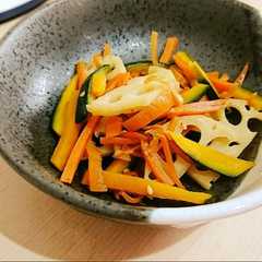 รูปของ れんこん・にんじん・かぼちゃの皮きんぴら