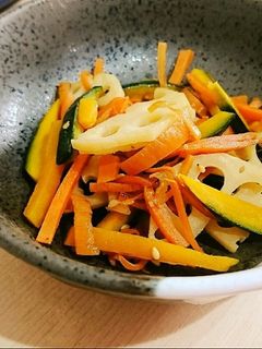れんこん・にんじん・かぼちゃの皮きんぴら-レシピのメイン写真