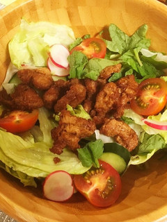 大豆ミートをサラダにトッピング-レシピのメイン写真