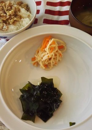 保育園給食★カリカリごぼうの肉みそ和え-レシピのメイン写真