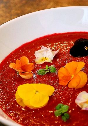 ビーツのお花畑スープ-レシピのメイン写真