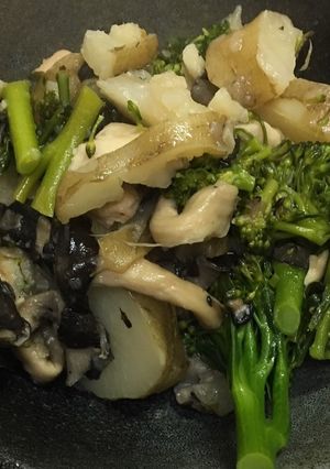 鶏肉と菊芋のガーリックバター煮-レシピのメイン写真