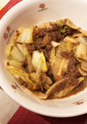 ゴハンすすむ！甘辛白菜とひき肉の炒め-レシピのメイン写真