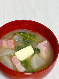 カブとベーコンのお味噌汁-レシピのメイン写真