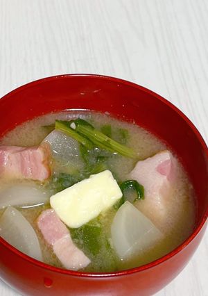 カブとベーコンのお味噌汁-レシピのメイン写真