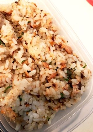 お弁当にも！超簡単！鯖缶で美味酢飯ご飯-レシピのメイン写真