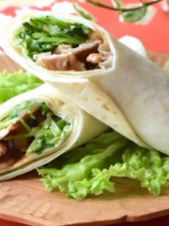 甘辛豚肉と豆苗のトルティーヤ-レシピのメイン写真