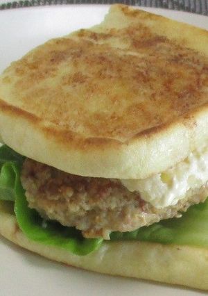 油揚げバンズのチキンバーガー-レシピのメイン写真