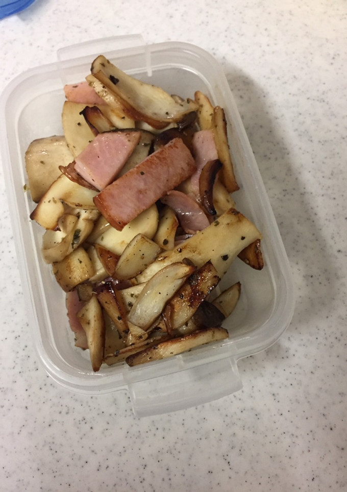 エリンギとハムのハーブバター炒め-レシピのメイン写真