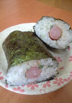 ウインナー余ってない？ウインナーのり巻き-レシピのメイン写真