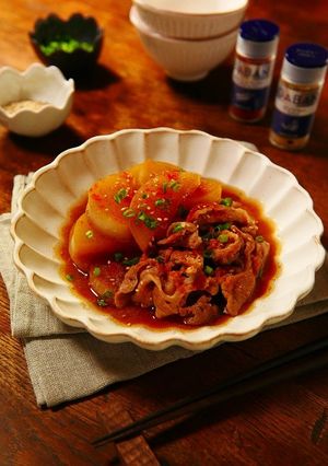 簡単★大根と豚こまの甘辛和風ジンジャー煮-レシピのメイン写真
