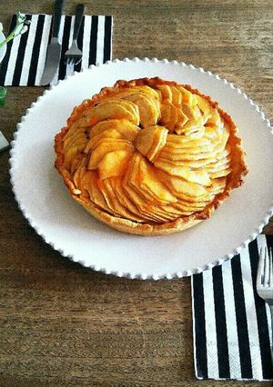 一味違う♪ボリューム満天リンゴのタルト-レシピのメイン写真
