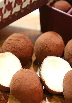 ホワイトトリュフチョコ☆とろける生チョコ-レシピのメイン写真