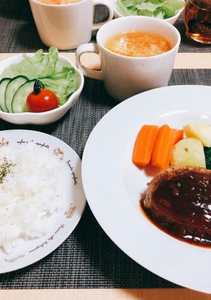 ハンバーグ-レシピのメイン写真