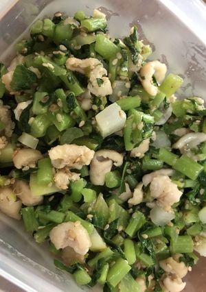 超簡単なのにウマッ！！大根葉と鶏皮炒め-レシピのメイン写真