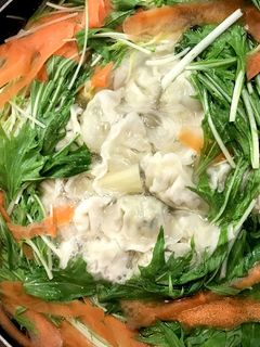餃子with野菜でお手軽鍋料理-レシピのメイン写真