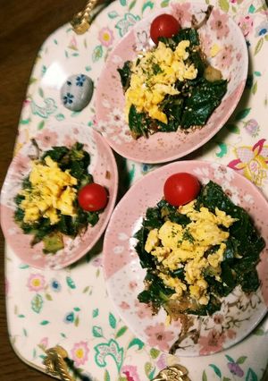 青菜のゴマ和え❕春色✨炒り卵のせ☺-レシピのメイン写真