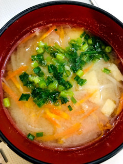 優しい味♫大根と人参のお味噌汁-レシピのメイン写真