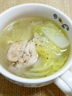 白菜と鶏手羽元のスープ-レシピのメイン写真