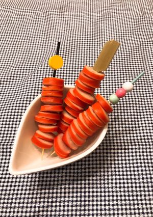 お弁当に♪ 赤ウインナー飾り（串）-レシピのメイン写真