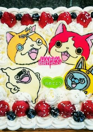 バニラスポンジのデコレーションケーキ-レシピのメイン写真