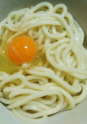 超簡単♪うどんと卵でかまたまうどん-レシピのメイン写真