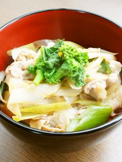 豚バラと白ネギの味ぽん炒め丼、菜の花添え-レシピのメイン写真